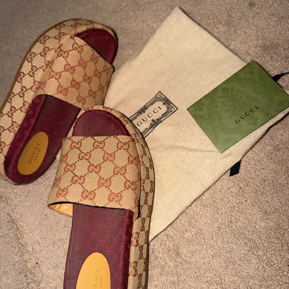 Gucci sandals - Picture 3 of 4